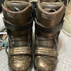Burton snowboard boots